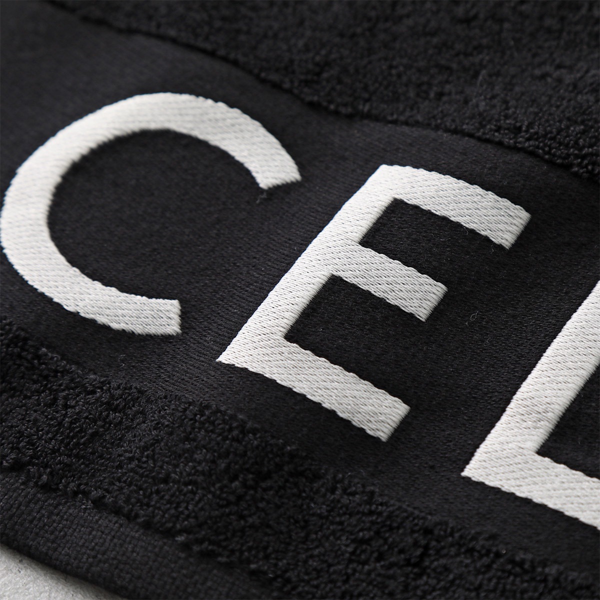 CELINE セリーヌ ビーチタオル 2AR07158W.38OW メンズ レディース ジャガードロゴ コットンパイル地 ブランケット ブラック