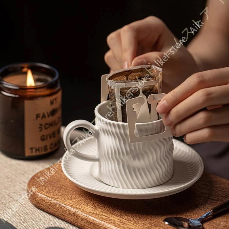 お皿30%OF カフェ風 おしゃれ 削ぎ 美濃焼 カフェオレ コーヒーカップ 皿 食器 食器 スープカップ スープマグ グリーン ホワイト 2点セット プレート 【6月新品＆イベントセール】マグカップ_7