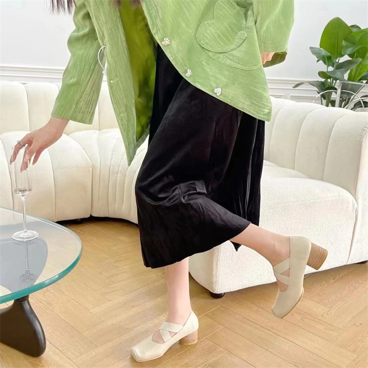 激安セール レトロ ミディアム バレエシューズ 交差する 大人気 スクエアトゥ 上品映え メアリージェンシューズ 個性 激安セール レトロ ミディアム バレエシューズ 交差する 大人気 スクエアトゥ 上品映え メアリージェンシューズ 個性