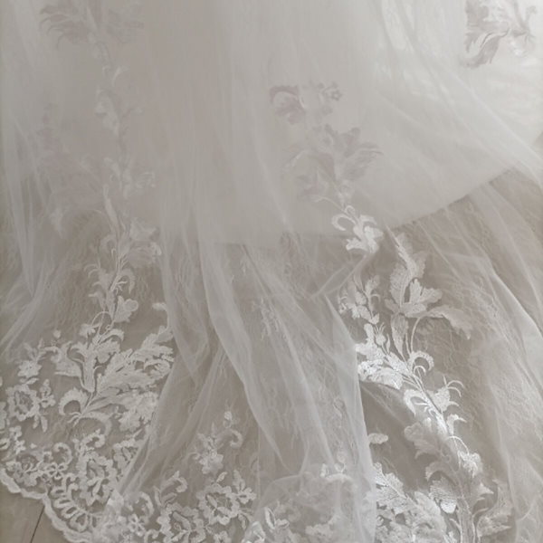 Qoo10] マーメイドライン ウェディングドレス オ