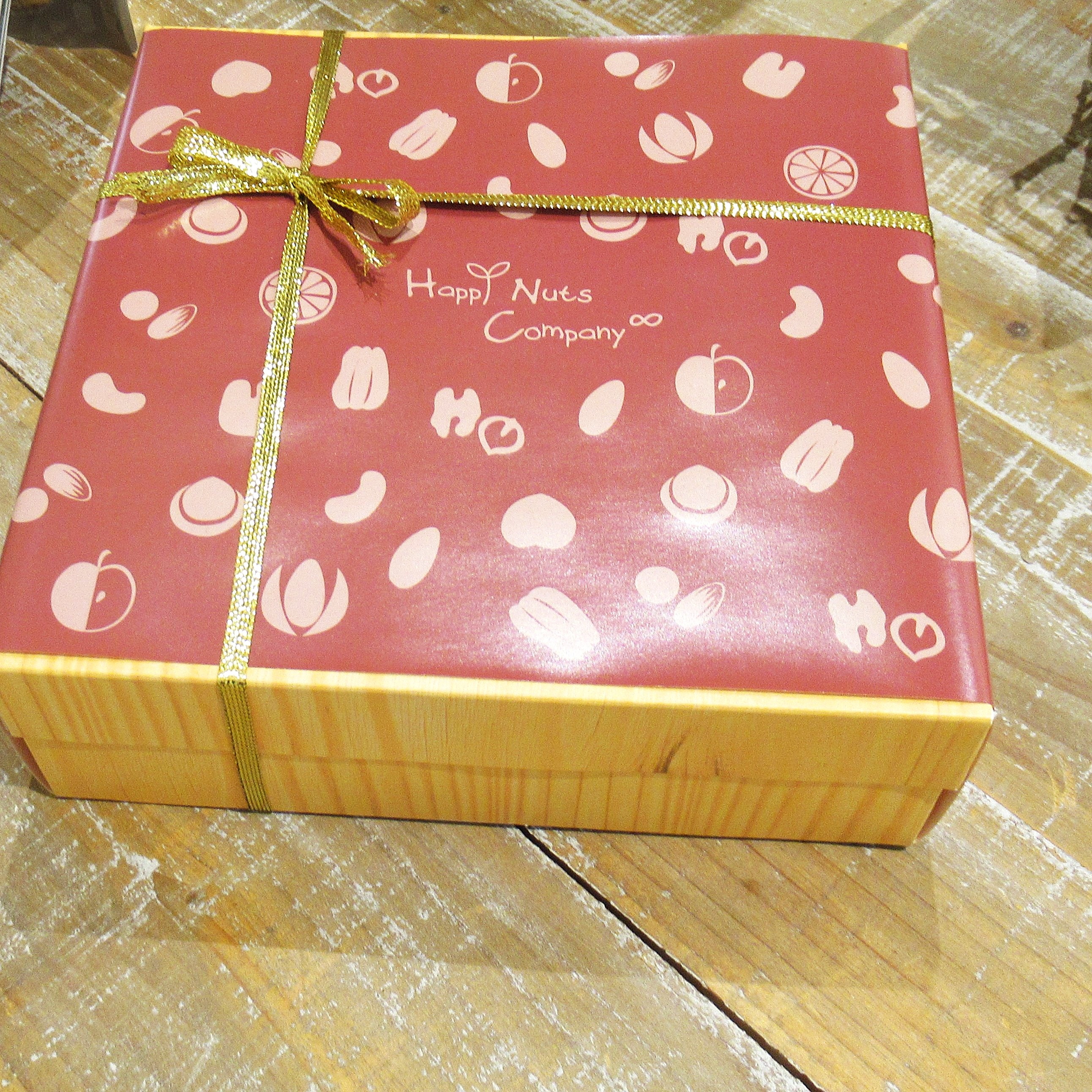 【ミックスナッツ】無添加 素焼き/生 ナッツギフト 7種類 ８個入り アーモンド ヘーゼル マカダミア くるみ ピスタチオ カシュー ミックスナッツ カジュアル箱 木箱風 ナッツ専門店