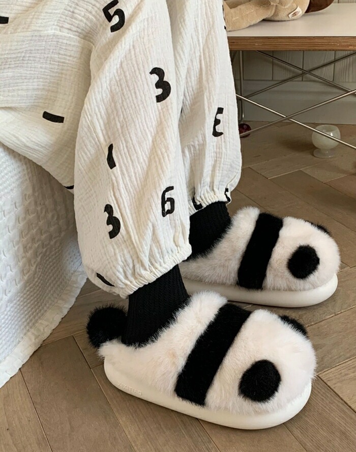 スリッパ ルームシューズ レディース ふわふわ パンダ ぺたんこ 快適 室内履き 洗える リビング 暖かい 可愛い 冷え対策 素足で履きたいふかふかムートンルームシューズ もこもこ あったか ソフト スリッパ ルームシューズ レディース ふわふわ パンダ ぺたんこ 快適 室内履き 洗える リビング 暖かい 可愛い 冷え対策 素足で履きたいふかふかムートンルームシューズ もこもこ あったか ソフト