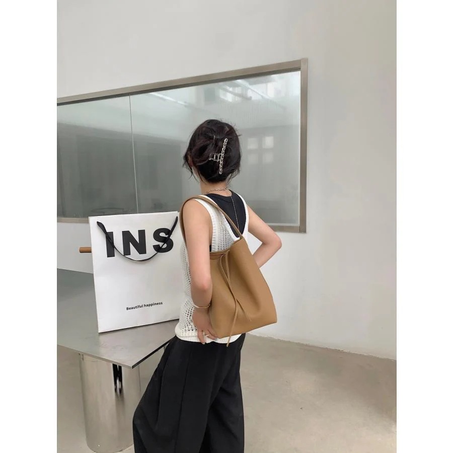 選べる福袋本革トートバッグ ショルダーバッグ ワンショルダー ハンドバッグ レディースバッグ 縦型 バケツ型 レザーバッグ 牛革 ママバッグ 通勤 ビジネスバッグ 選べる福袋本革トートバッグ ショルダーバッグ ワンショルダー ハンドバッグ レディースバッグ 縦型 バケツ型 レザーバッグ 牛革 ママバッグ 通勤 ビジネスバッグ