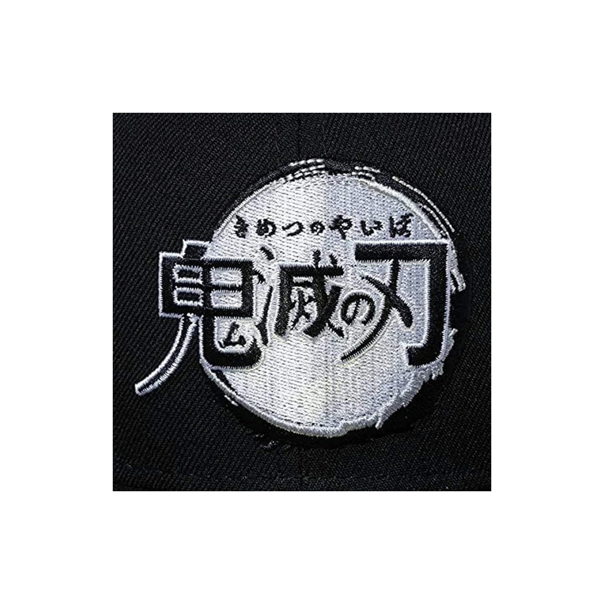 鬼滅の刃タイトルロゴキャップ ブラック 59FIFTY 12864513 帽子 鬼滅 公式 限定コラボ アニメコラボ グッズ メンズ アニメ フィッテッドキャップ 正規品 刺繍ロゴ