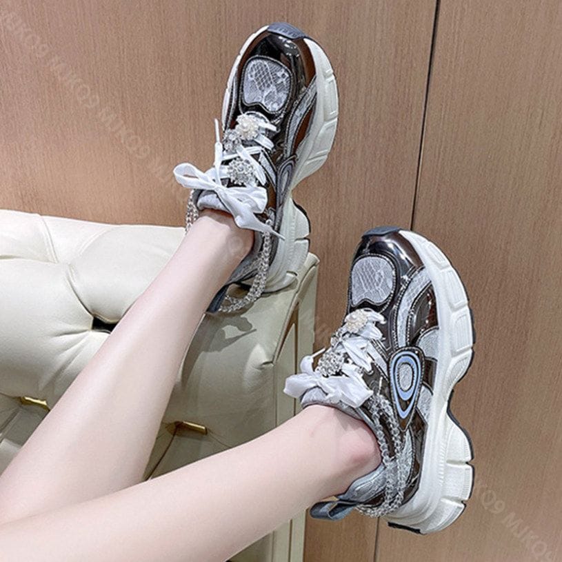 1000円OFFクーポン ヒールスニーカー 大きいサイズ レディース 紐靴 ローカット カジュアルシューズ 歩きやすい スニーカー ローヒール ウォーキング 快適 履きやすい 旅行 トラベル 通学 仕 1000円OFFクーポン ヒールスニーカー 大きいサイズ レディース 紐靴 ローカット カジュアルシューズ 歩きやすい スニーカー ローヒール ウォーキング 快適 履きやすい 旅行 トラベル 通学 仕