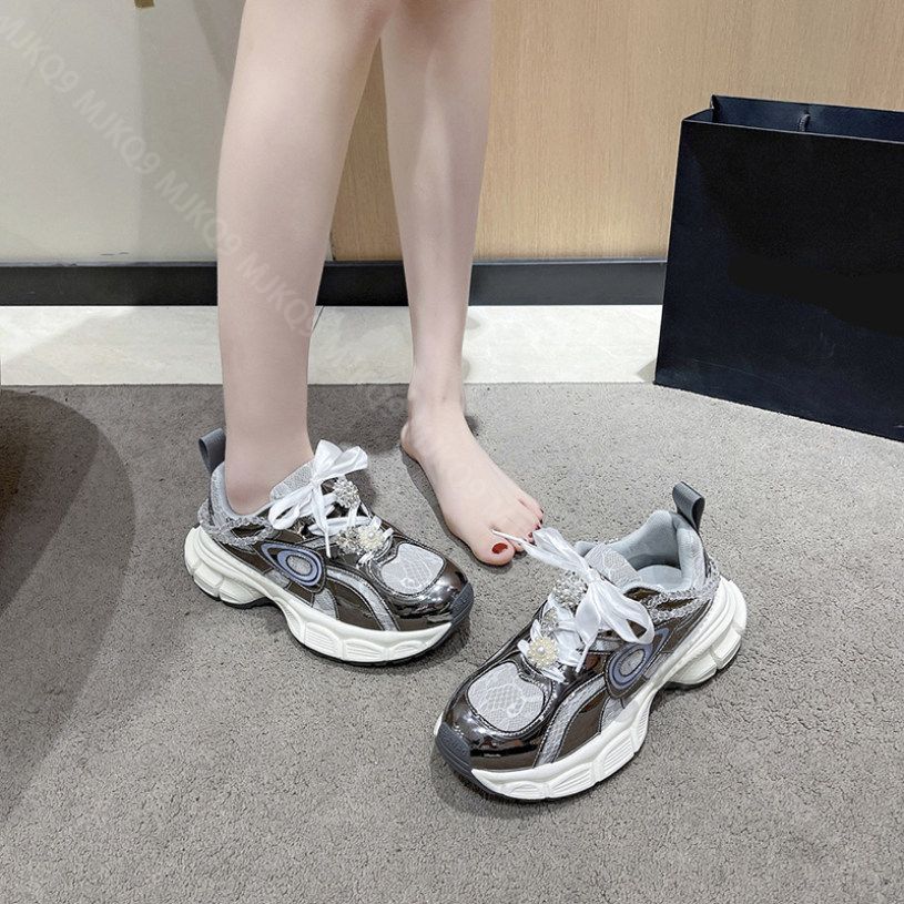 1000円OFFクーポン ヒールスニーカー 大きいサイズ レディース 紐靴 ローカット カジュアルシューズ 歩きやすい スニーカー ローヒール ウォーキング 快適 履きやすい 旅行 トラベル 通学 仕 1000円OFFクーポン ヒールスニーカー 大きいサイズ レディース 紐靴 ローカット カジュアルシューズ 歩きやすい スニーカー ローヒール ウォーキング 快適 履きやすい 旅行 トラベル 通学 仕