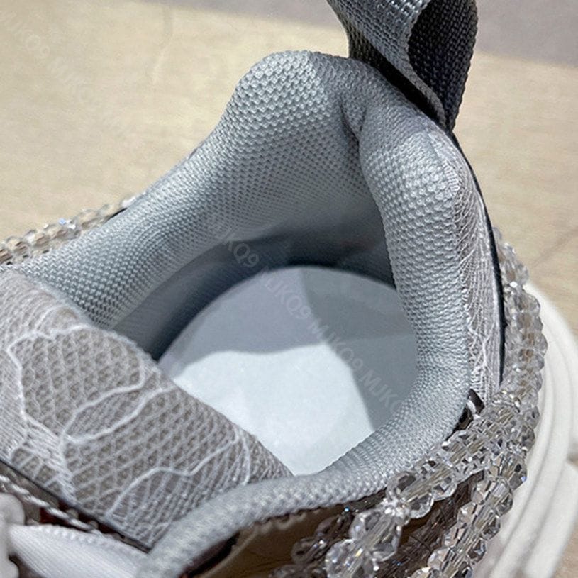 1000円OFFクーポン ヒールスニーカー 大きいサイズ レディース 紐靴 ローカット カジュアルシューズ 歩きやすい スニーカー ローヒール ウォーキング 快適 履きやすい 旅行 トラベル 通学 仕 1000円OFFクーポン ヒールスニーカー 大きいサイズ レディース 紐靴 ローカット カジュアルシューズ 歩きやすい スニーカー ローヒール ウォーキング 快適 履きやすい 旅行 トラベル 通学 仕