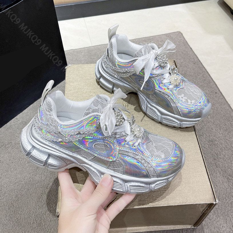 1000円OFFクーポン ヒールスニーカー 大きいサイズ レディース 紐靴 ローカット カジュアルシューズ 歩きやすい スニーカー ローヒール ウォーキング 快適 履きやすい 旅行 トラベル 通学 仕 1000円OFFクーポン ヒールスニーカー 大きいサイズ レディース 紐靴 ローカット カジュアルシューズ 歩きやすい スニーカー ローヒール ウォーキング 快適 履きやすい 旅行 トラベル 通学 仕