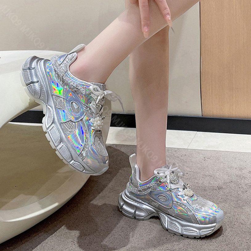 1000円OFFクーポン ヒールスニーカー 大きいサイズ レディース 紐靴 ローカット カジュアルシューズ 歩きやすい スニーカー ローヒール ウォーキング 快適 履きやすい 旅行 トラベル 通学 仕 1000円OFFクーポン ヒールスニーカー 大きいサイズ レディース 紐靴 ローカット カジュアルシューズ 歩きやすい スニーカー ローヒール ウォーキング 快適 履きやすい 旅行 トラベル 通学 仕