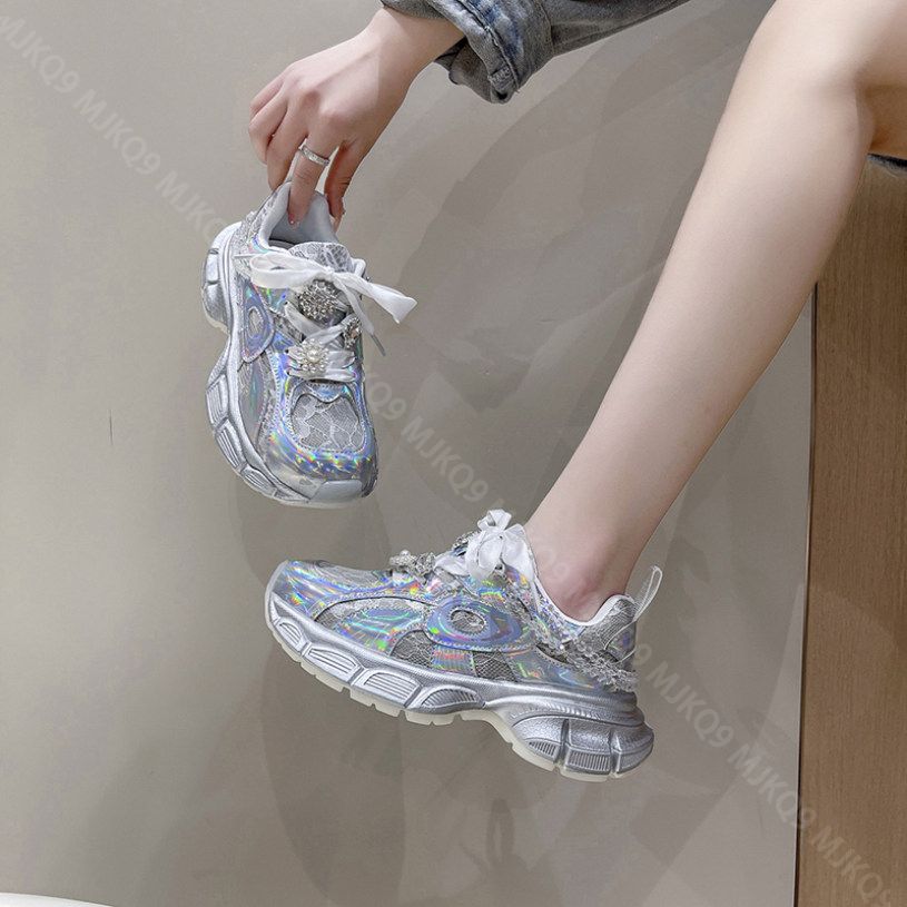 1000円OFFクーポン ヒールスニーカー 大きいサイズ レディース 紐靴 ローカット カジュアルシューズ 歩きやすい スニーカー ローヒール ウォーキング 快適 履きやすい 旅行 トラベル 通学 仕 1000円OFFクーポン ヒールスニーカー 大きいサイズ レディース 紐靴 ローカット カジュアルシューズ 歩きやすい スニーカー ローヒール ウォーキング 快適 履きやすい 旅行 トラベル 通学 仕