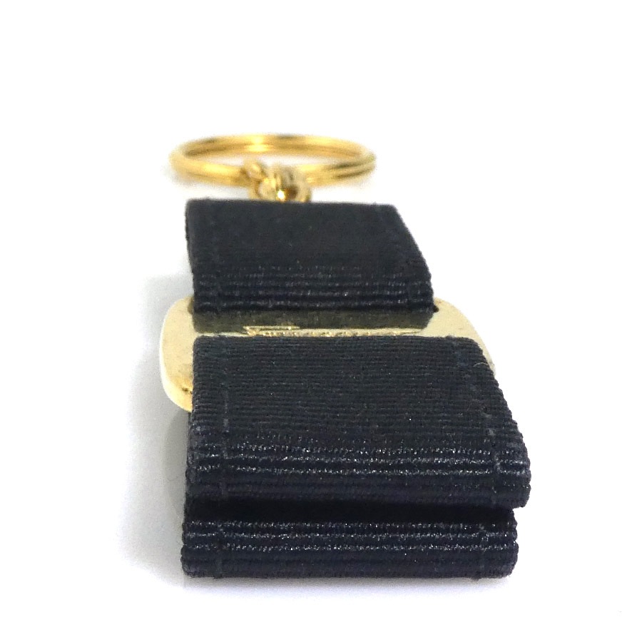 サルヴァトーレフェラガモ Salvatore Ferragamo キーリング キーホルダー ヴァラリボン キャンバス/メタル ブラック/ゴールド レディース e60050a