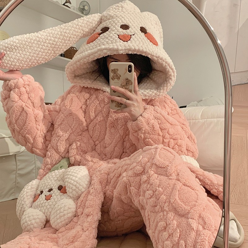 新しい冬の寝衣の女性は綿を挟んだ秋冬のサンゴのパジャマ恐竜のかわいい家庭服を厚くした 新しい冬の寝衣の女性は綿を挟んだ秋冬のサンゴのパジャマ恐竜のかわいい家庭服を厚くした