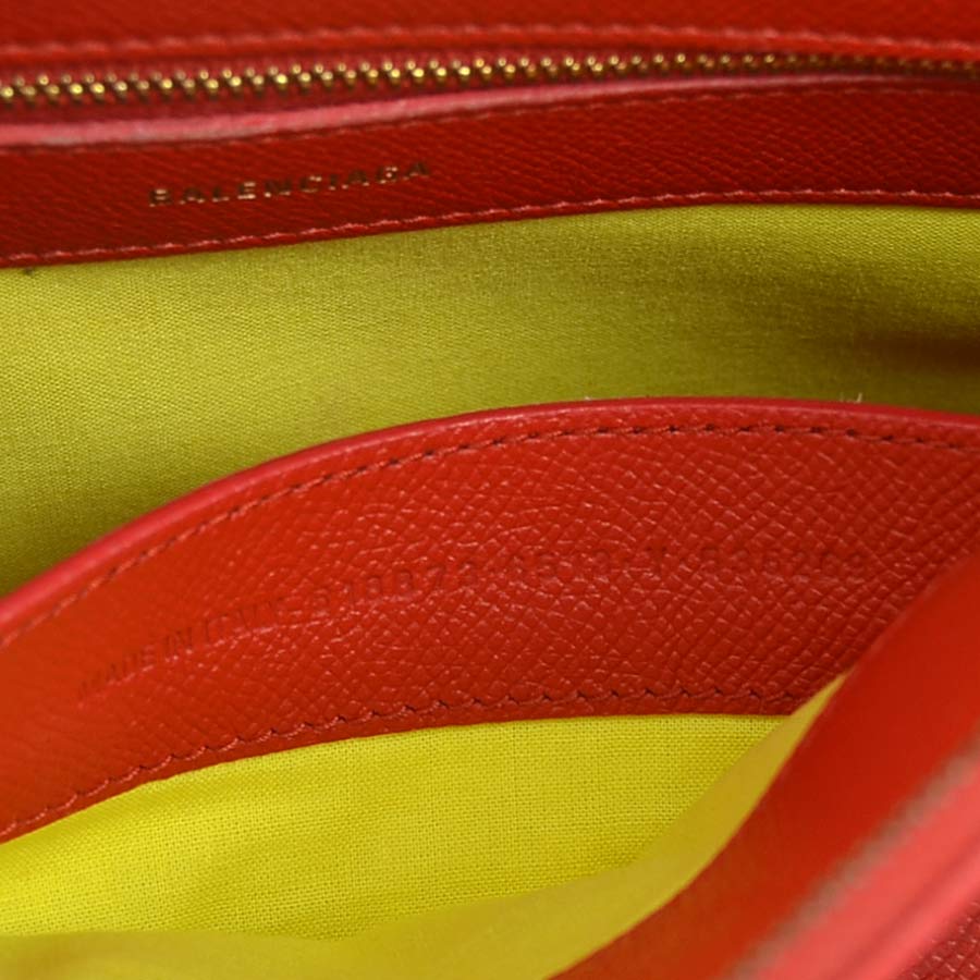 バレンシアガ BALENCIAGA ハンドバッグ ショルダーバッグ ヴィル トップ ハンドル レザー レッド ゴールド レディース e60634a バレンシアガ BALENCIAGA ハンドバッグ ショルダーバッグ ヴィル トップ ハンドル レザー レッド ゴールド レディース e60634a