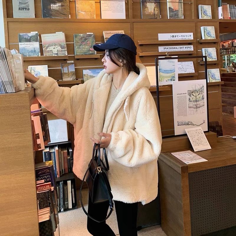 秋冬ニューデザインゆったりお肌に優しい裏起毛 厚手フード付き ラムズウールマウンテンパーカー 秋冬ニューデザインゆったりお肌に優しい裏起毛 厚手フード付き ラムズウールマウンテンパーカー