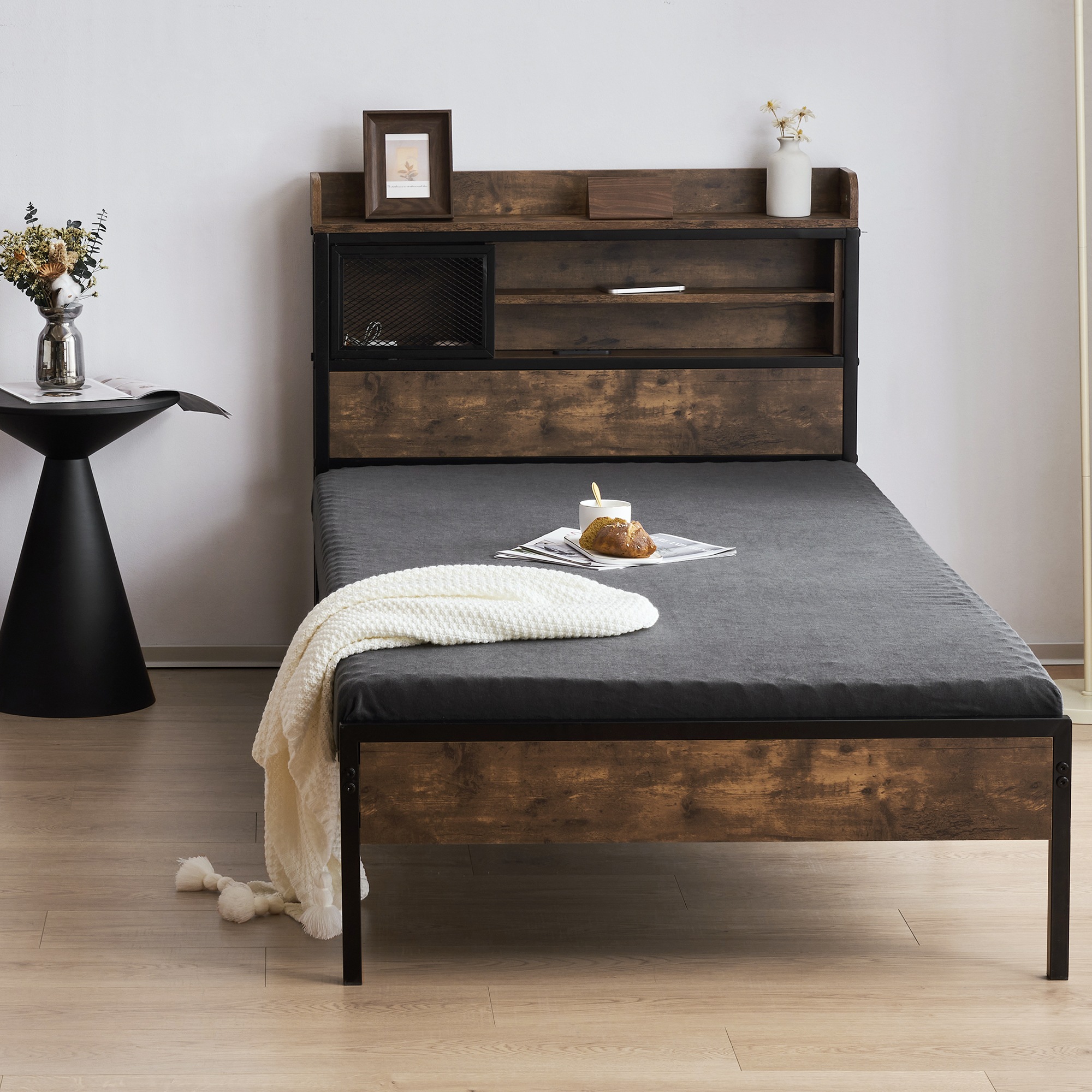 【即日発送 送.料.無.料】S ベッドフレーム シングル シングルベッド パイプベッド コンセント付き 宮付き 木 コンセント ベッド 木製 下収納 スチール おしゃれ ヴィンテージ風 アイアンベッド 【即日発送 送.料.無.料】S ベッドフレーム シングル シングルベッド パイプベッド コンセント付き 宮付き 木 コンセント ベッド 木製 下収納 スチール おしゃれ ヴィンテージ風 アイアンベッド