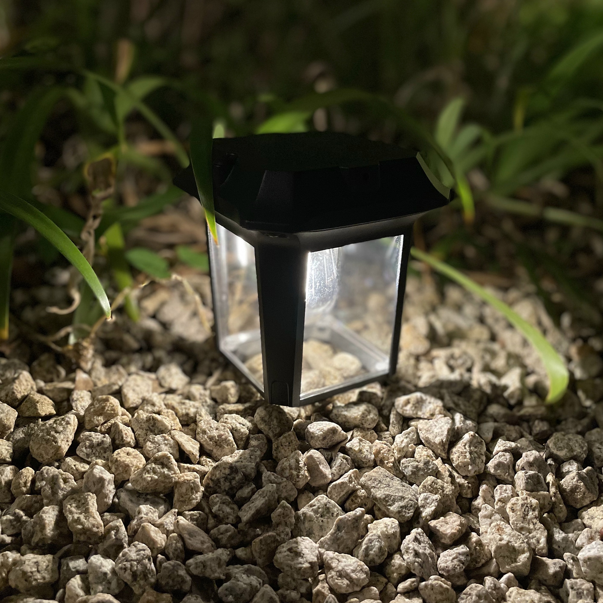 ランタン ソーラーライト【2個セット】 LED ガーデンライト 屋外 防水 暖色IP65 防水 大容量電池 夜間自動点灯 壁掛け 庭先 表玄関 廊下駐車場 ガーデン 停電時適用 Uni Buty ランタン ソーラーライト【2個セット】 LED ガーデンライト 屋外 防水 暖色IP65 防水 大容量電池 夜間自動点灯 壁掛け 庭先 表玄関 廊下駐車場 ガーデン 停電時適用 Uni Buty