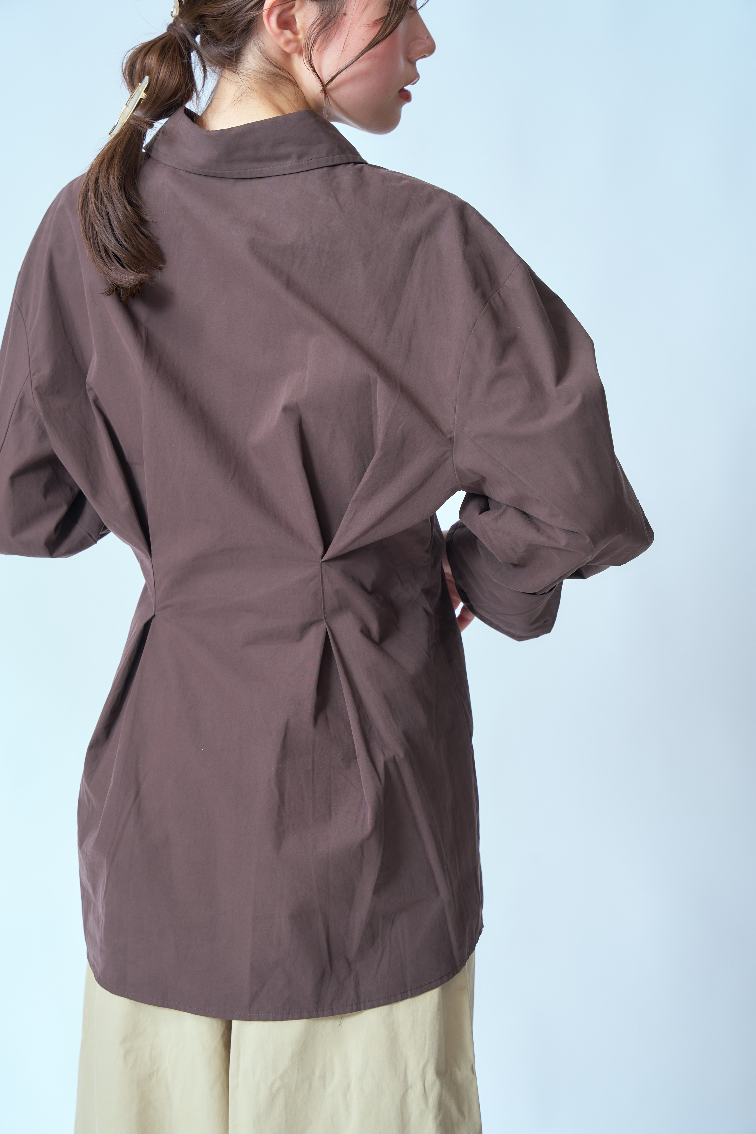 クラシックな襟つきシャツ【オーバーサイズ ブラウス】 クラシックな襟つきシャツ【オーバーサイズ ブラウス】