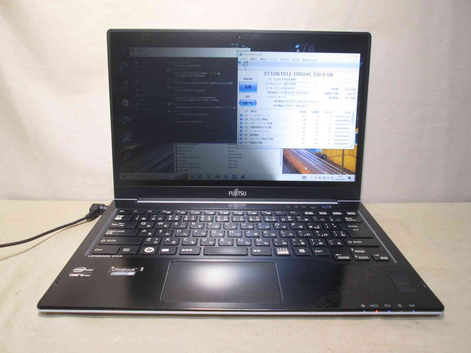 LIFEBOOK U U772/E【Core i5 3427U】　【Windows10 Home】Office／保証付 [93335]