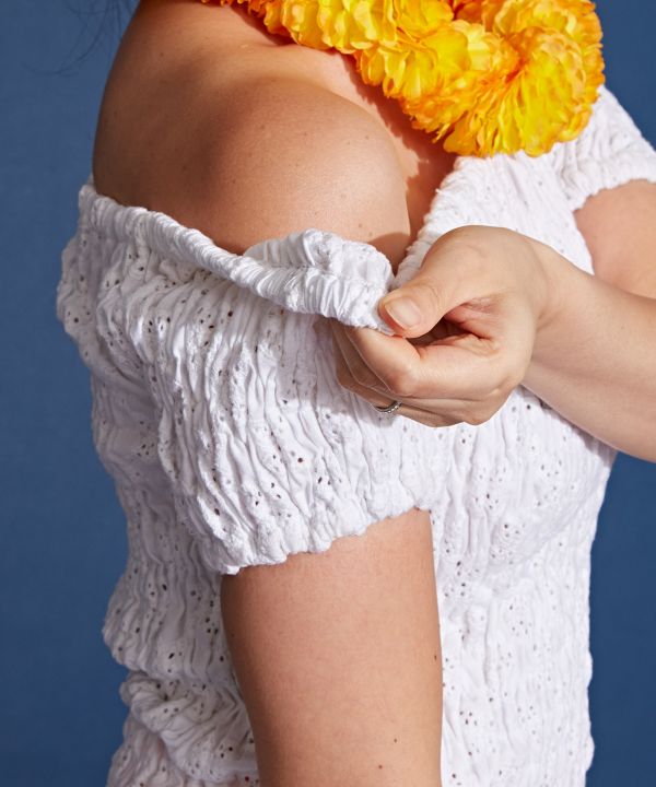 フレンチレースギャザーブラウス フレンチレースギャザーブラウス