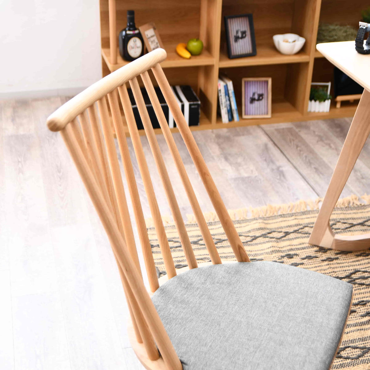 ダイニングチェア 同色2脚セット 座面高43cm バローネ ウィンザーチェア 椅子 チェア 食卓 無垢材 天然木 北欧風 英国風 木目 クッション 完成品