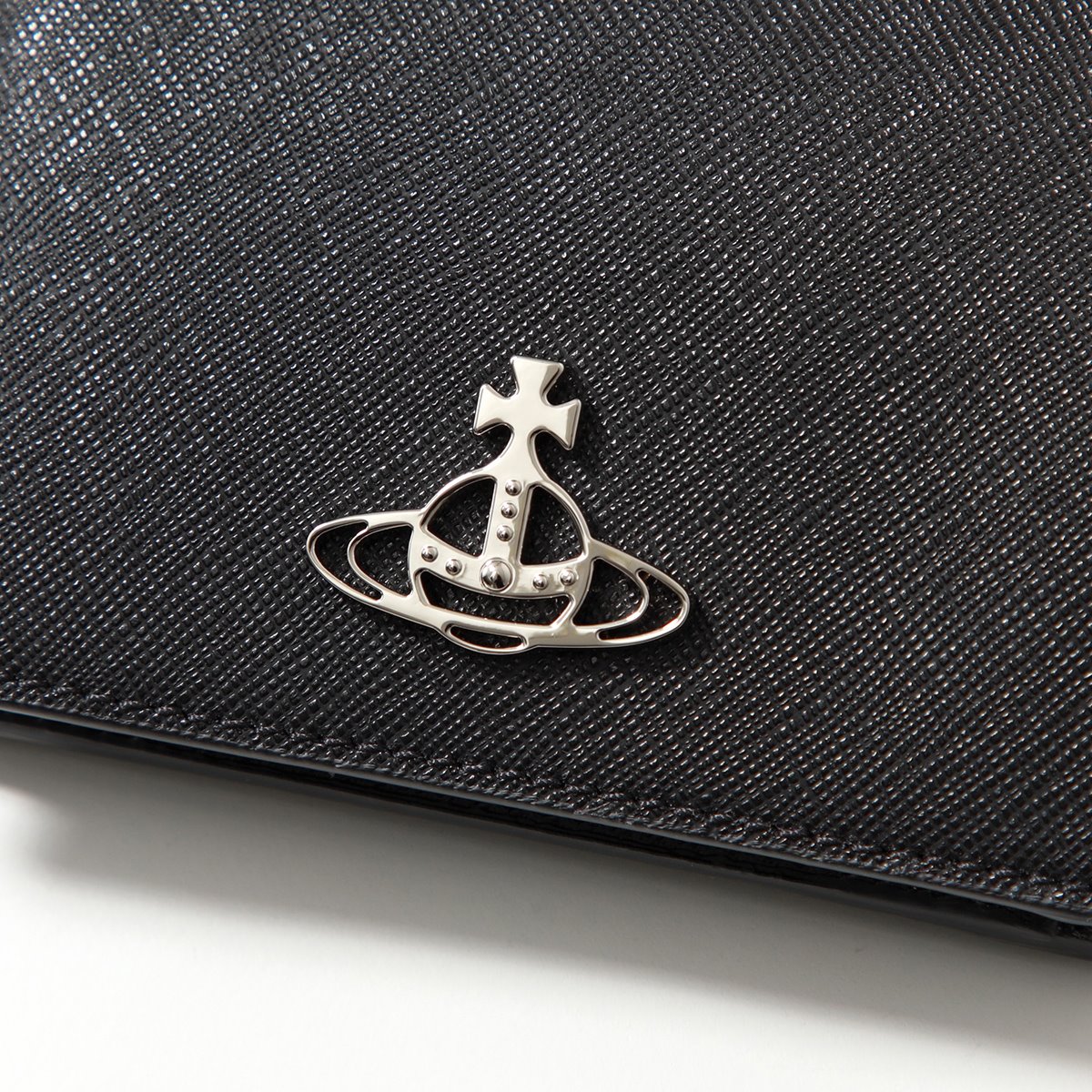 Vivienne Westwood ヴィヴィアンウエストウッド 二つ折り財布 51150031W L001N レディース サフィアーノ メタルオーブ ミニ財布 N401/BLACK