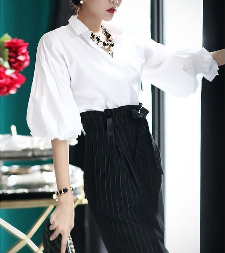 ２色 トップス シャツ ブラウス 夏 春 秋 かわいい きれいめ カジュアル レギュラー丈 半袖 五分袖 パフスリーブ バルーンスリーブ Vネック レギュラーカラー スリム タイト 細身 ストレート