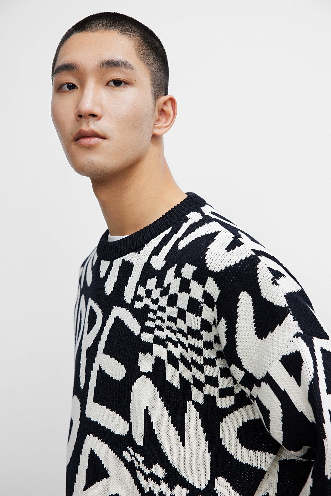 秋 冬 メンズ トレンド ファッション アルファベット 厚手 ルーズ セーター 個性的なデザイン 派手 ブラック XS S M L トップス ニットソー 袖あり 長袖 ニット きれいめ シンプル 秋 冬 メンズ トレンド ファッション アルファベット 厚手 ルーズ セーター 個性的なデザイン 派手 ブラック XS S M L トップス ニットソー 袖あり 長袖 ニット きれいめ シンプル