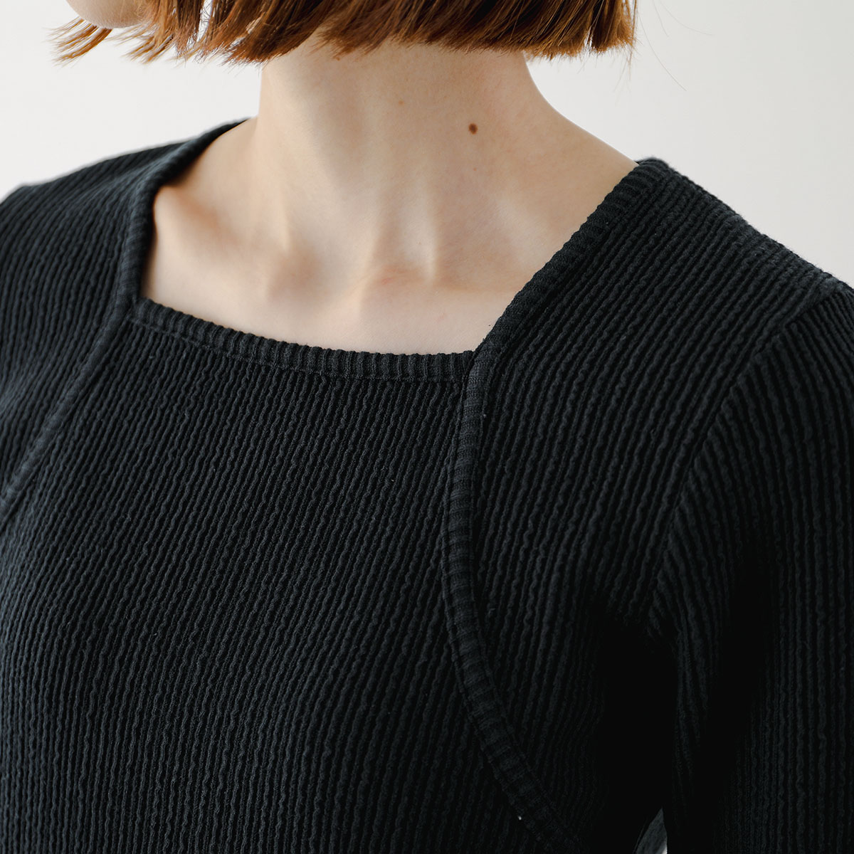 UN-SOPHIE アンソフィー カットソー Frill stripe square neck tops UNG2408202 レディース スクエアネック リブ 長袖 BLACK