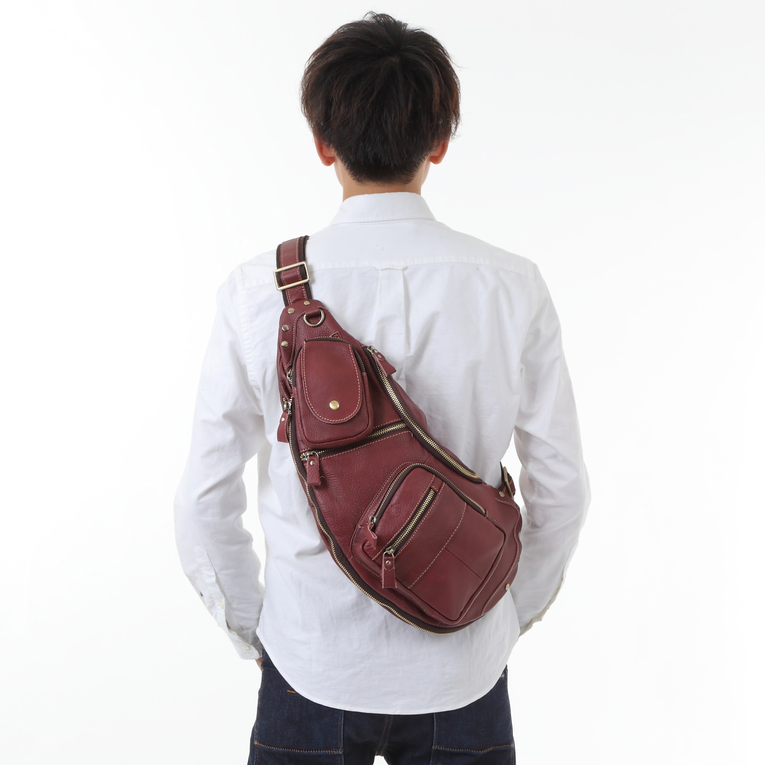ボディバッグ 本革 レザー ショルダーバッグ 斜めがけ メンズ レディース バッグ 全3色 ブラウン ブラック レッド ボディバッグ 本革 レザー ショルダーバッグ 斜めがけ メンズ レディース バッグ 全3色 ブラウン ブラック レッド