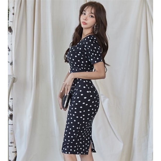 【取寄：納期2週間】半袖ワンピース 大きいサイズ XL スクエアネック レトロ パフスリーブ ドット柄 半袖