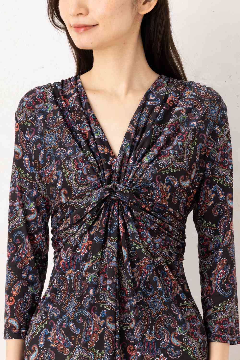 フィフィーユ(FIFILLES)ワンピース T1 T2 T3サイズ 七分袖 膝丈 Vネック ペイズリー柄 ジャージー生地 レディース フランス製 ワンピース ブラック フィフィーユ(FIFILLES)ワンピース T1 T2 T3サイズ 七分袖 膝丈 Vネック ペイズリー柄 ジャージー生地 レディース フランス製 ワンピース ブラック