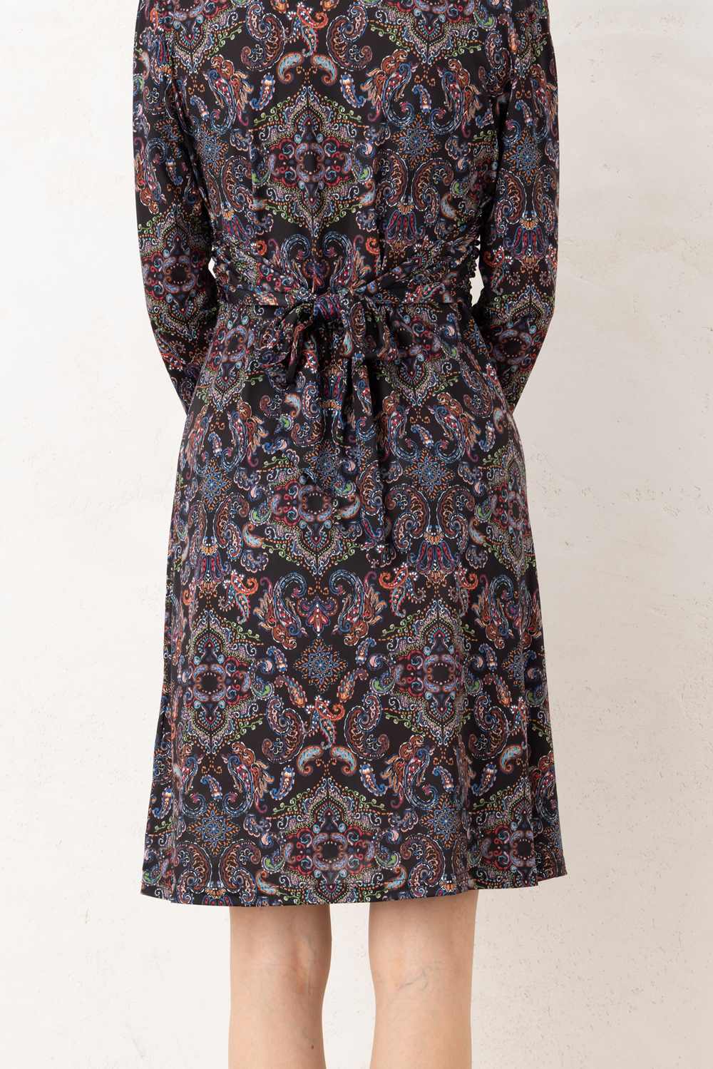 フィフィーユ(FIFILLES)ワンピース T1 T2 T3サイズ 七分袖 膝丈 Vネック ペイズリー柄 ジャージー生地 レディース フランス製 ワンピース ブラック フィフィーユ(FIFILLES)ワンピース T1 T2 T3サイズ 七分袖 膝丈 Vネック ペイズリー柄 ジャージー生地 レディース フランス製 ワンピース ブラック