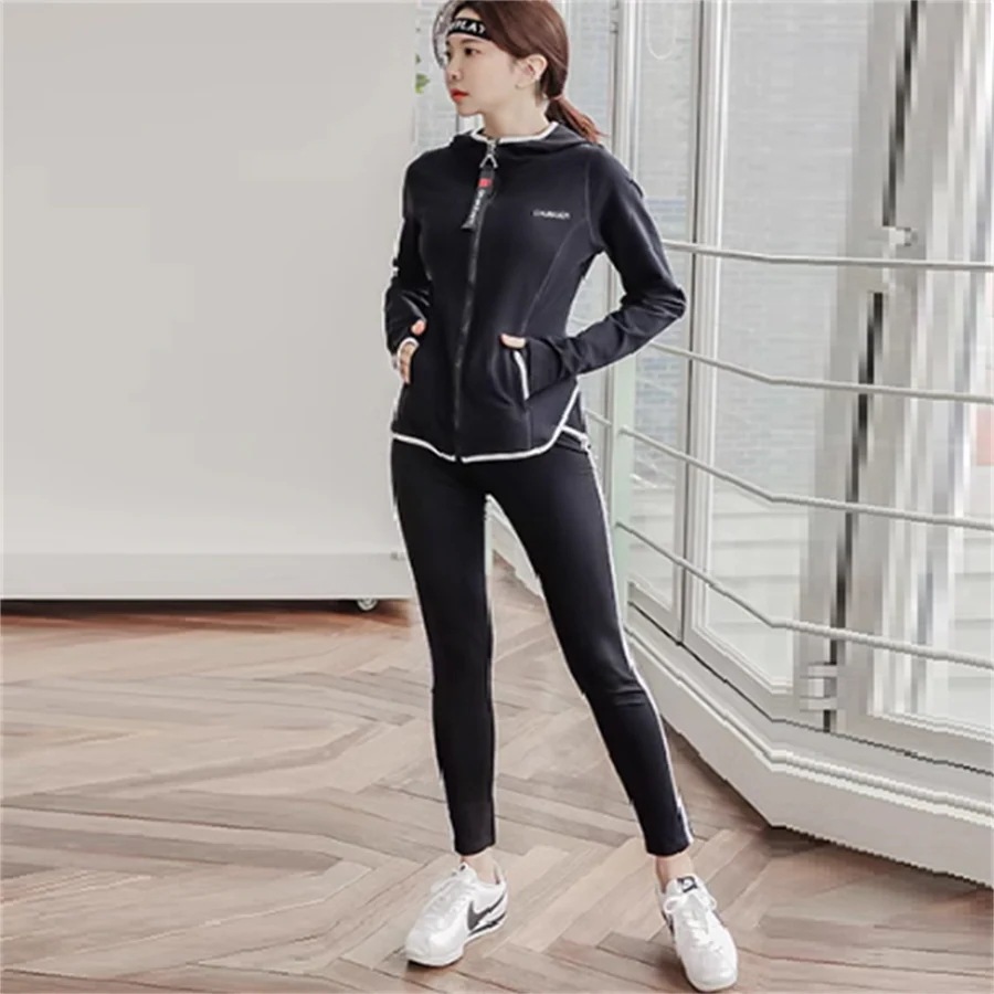 トレーニングウェア 2色 2種類 ジャケット アウター Aライン フレア ファスナー 薄手生地 厚手生地 裏地 可愛い 大人可愛い シンプル カジュアル コンサバ おしゃれ お洒落 高見え ヘルシー