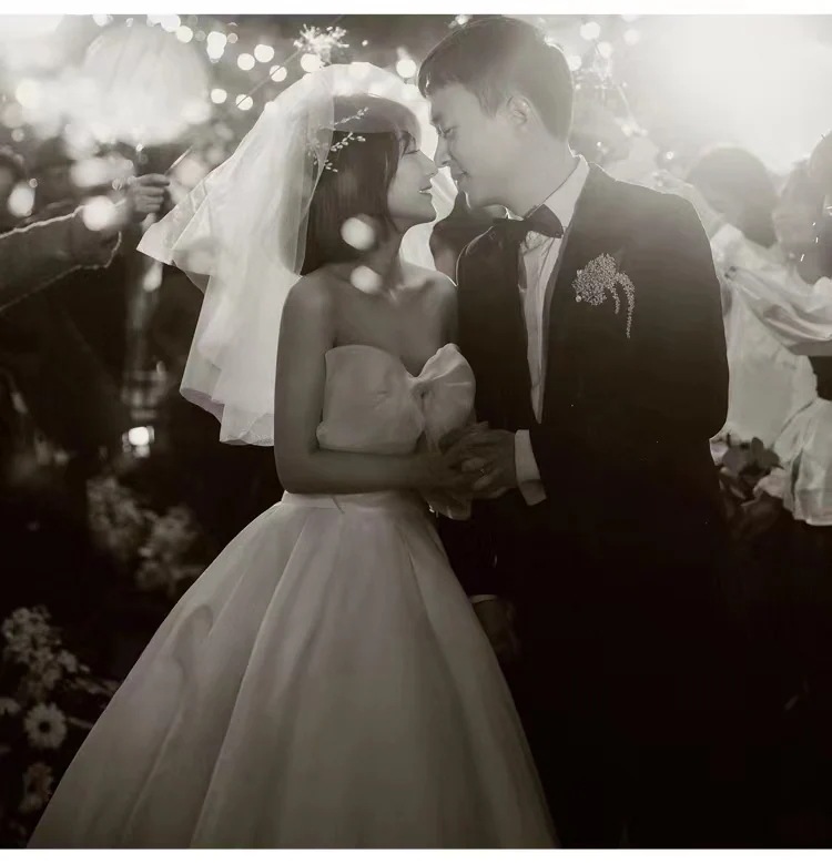 ウェディングドレス ウェディングドレス白 パーティードレス パフスリーブ オフショルダー 花嫁ロングドレス 結婚式 二次会 お呼ばれ 挙式 姫系 ウェディングドレス ウェディングドレス白 パーティードレス パフスリーブ オフショルダー 花嫁ロングドレス 結婚式 二次会 お呼ばれ 挙式 姫系