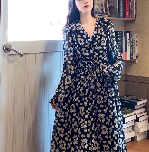 花柄ロングワンピース ワンピース ロング丈 袖あり 綿 花柄 爽やか 大人スタイル 大人可愛い きれいめ シンプル カジュアル 大人 上品 おしゃれ かっこいい レトロ アジアン 大人可愛い 大人女子 花柄ロングワンピース ワンピース ロング丈 袖あり 綿 花柄 爽やか 大人スタイル 大人可愛い きれいめ シンプル カジュアル 大人 上品 おしゃれ かっこいい レトロ アジアン 大人可愛い 大人女子