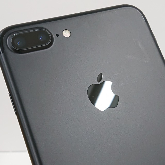 iPhone7 Plus 32GB au ブラック 送料無料 本体 c06756 【中古】