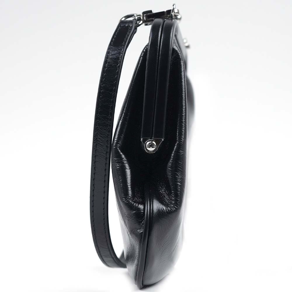 ヴィヴィアンウエストウッド バッグ ショルダーバッグ 肩掛け がま口 お財布ポシェット レザー ブラック VIVIENNE S CLUTCH BLACK BAG Vivienne Westwood 5 ヴィヴィアンウエストウッド バッグ ショルダーバッグ 肩掛け がま口 お財布ポシェット レザー ブラック VIVIENNE S CLUTCH BLACK BAG Vivienne Westwood 5