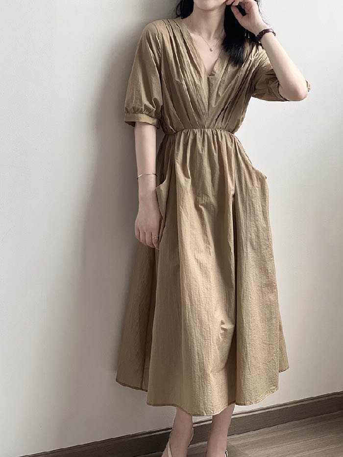 ワンピース 夏 レディース 半袖 Vネック シワ加工 ロング丈 ワンピース 大きいサイズ 夏 秋 ビッグシルエット 幅広カフス お洒落 体型カバー 着痩せ 涼しげ ひんやり 肌触り優しく シンプル カ ワンピース 夏 レディース 半袖 Vネック シワ加工 ロング丈 ワンピース 大きいサイズ 夏 秋 ビッグシルエット 幅広カフス お洒落 体型カバー 着痩せ 涼しげ ひんやり 肌触り優しく シンプル カ