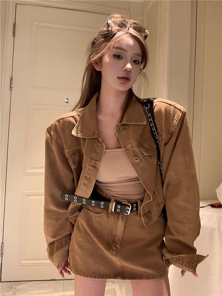 2025 秋冬 2点セット レトロっぽ カジュアル に 王道 ボタンアウター ショート丈トップスジャケット加工 ミニ丈 ハイウエストストレートセットアップ コーデ 韓国系ファッション 上下レディース 2025 秋冬 2点セット レトロっぽ カジュアル に 王道 ボタンアウター ショート丈トップスジャケット加工 ミニ丈 ハイウエストストレートセットアップ コーデ 韓国系ファッション 上下レディース