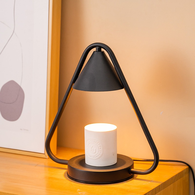 キャンドルウォーマー北欧スタイルのアロマセラピーワックスランプアイアンデスクトップナイトランプロマンチックなベッドサイドランプ火のないエッセンシャルオイルキャンドルランプアロマキャンドルアロマ