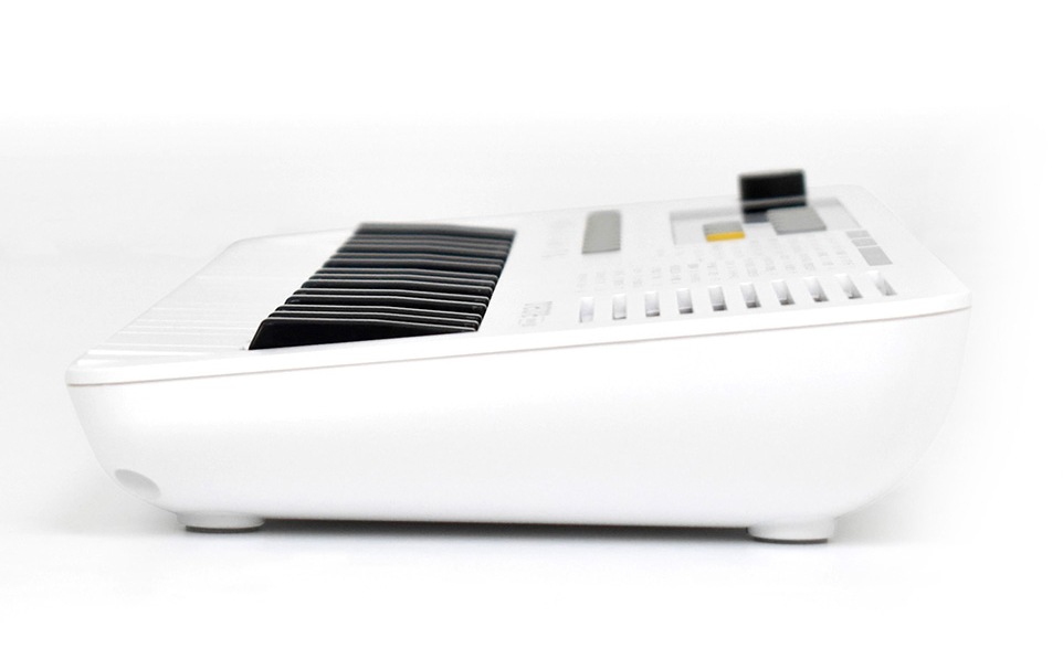 ワントーン OTK-37M/WH 37鍵ミニキーボード(ホワイト) OTK37MWH ワントーン OTK-37M/WH 37鍵ミニキーボード(ホワイト) OTK37MWH