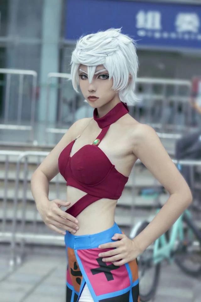 ジョジョの奇妙な冒険 トリッシュウナ コスプレ衣装 コスチューム 学園祭 イベント 文化祭 仮装