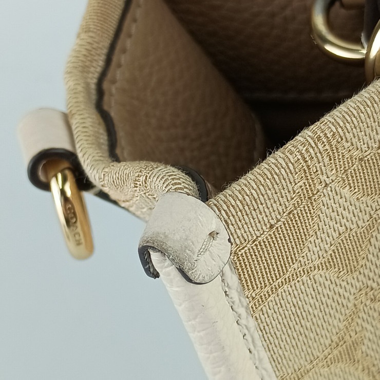 COACH コーチ ハンドバッグ デンプシー トート 22 C8417 ベージュ系 ゴールド金具 シグネチャー ジャカード レザー レディース 2WAY ショルダーバッグ【本物保証】 COACH コーチ ハンドバッグ デンプシー トート 22 C8417 ベージュ系 ゴールド金具 シグネチャー ジャカード レザー レディース 2WAY ショルダーバッグ【本物保証】