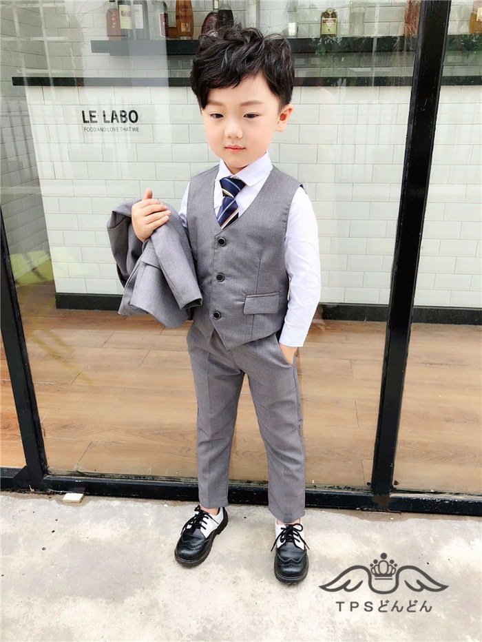 !入学スーツ 男の子 入園スーツ キッズ 男の子 フォーマルスーツ 男の子 おしゃれ 子供スーツ 男の子 子供服 男の子 入園式 男の子 90 入学式 子供服 卒園式 スーツ 男の子 七五三 結婚式 !入学スーツ 男の子 入園スーツ キッズ 男の子 フォーマルスーツ 男の子 おしゃれ 子供スーツ 男の子 子供服 男の子 入園式 男の子 90 入学式 子供服 卒園式 スーツ 男の子 七五三 結婚式