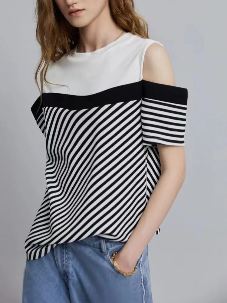 デザイン感縞肩丸襟ニットトップス 2024夏の新型シンプルファッション痩せ半袖上着アンダーウェア デザイン感縞肩丸襟ニットトップス 2024夏の新型シンプルファッション痩せ半袖上着アンダーウェア