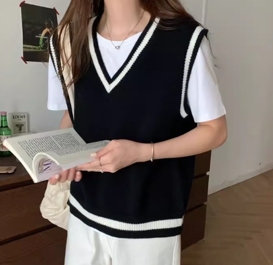 レディース トップス ニット セーター プルオーバー ベスト ミドル丈 袖なし ノースリーブ Vネック かわいい 大人可愛い きれいめ シンプル カジュアル 上品 おしゃれ かっこいい レトロ レディース トップス ニット セーター プルオーバー ベスト ミドル丈 袖なし ノースリーブ Vネック かわいい 大人可愛い きれいめ シンプル カジュアル 上品 おしゃれ かっこいい レトロ