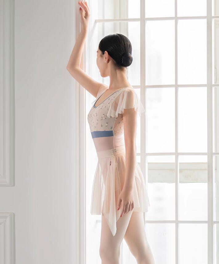 バレエ レオタード 大人用 チュール切り替え 袖フリル Uネック 小花刺繍 繊細 背中セクシー レディース バレエ 練習着 レッスンウェア バレエ用品 新体操 専門 ダンス ウェア パッドポケット 高 バレエ レオタード 大人用 チュール切り替え 袖フリル Uネック 小花刺繍 繊細 背中セクシー レディース バレエ 練習着 レッスンウェア バレエ用品 新体操 専門 ダンス ウェア パッドポケット 高