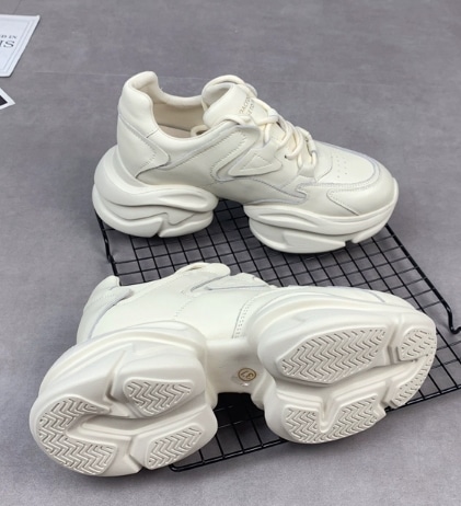 レディース スニーカー ランニング スポーツ ダンス スポーツシューズ 厚底 6 靴ひも シンプル カジュアル おしゃれ かっこいい スポーティー ボーイッシュ クール シック スタイリッシュ