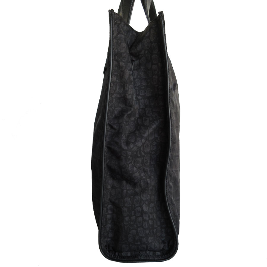 フェンディ FENDI ハンドバッグ ナイロン/レザー ブラック メンズ 7VA367-Y4E s0460a フェンディ FENDI ハンドバッグ ナイロン/レザー ブラック メンズ 7VA367-Y4E s0460a