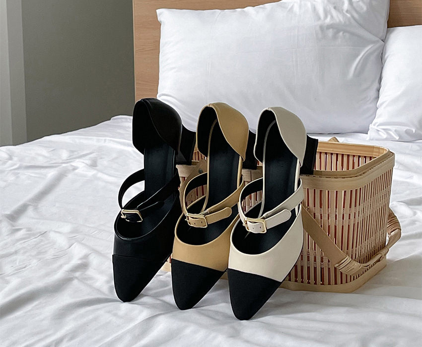 パンプス セパレート キャップトゥ ストラップ ポインテッドトゥ 黒 ベージュ アイボリー